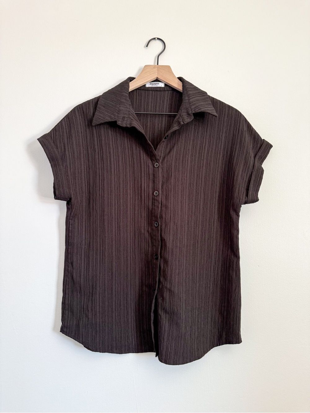 Zeagoo Short Sleeve Button Down Textured Blouse Black Size Small - Picture 2 of 6